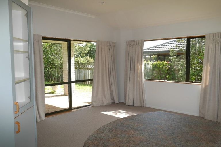 Photo of property in 77 Michael Road, Paraparaumu Beach, Paraparaumu, 5032