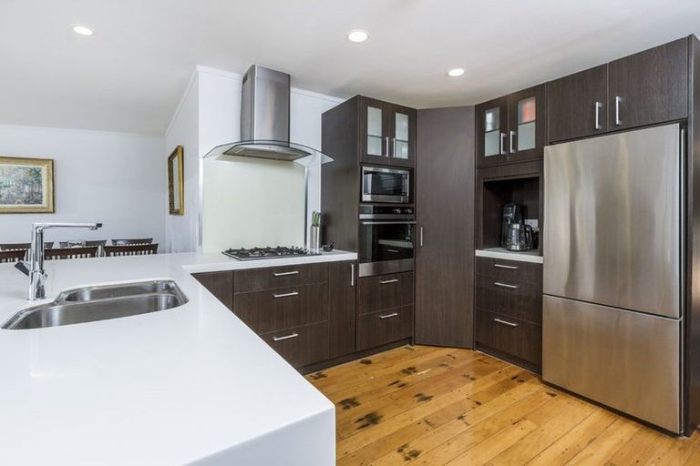 Photo of property in 63 Knights Road, Rothesay Bay, Auckland, 0630