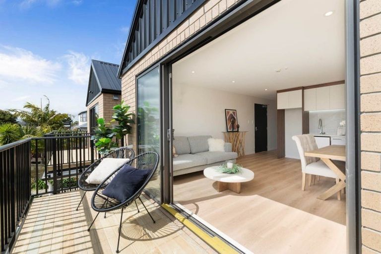 Photo of property in 6/8 Baird Street, Howick, Auckland, 2014