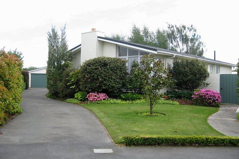 Photo of property in 6 Sonia Place, Casebrook, Christchurch, 8051