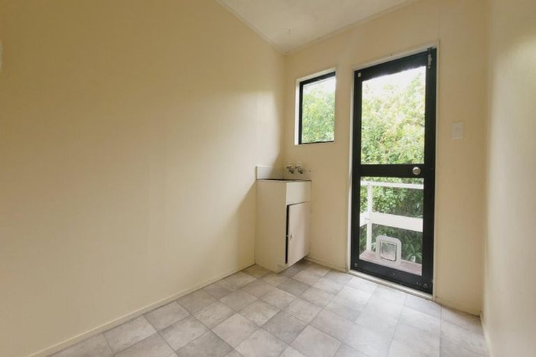 Photo of property in 1-2 Seagull Place, Whitby, Porirua, 5024