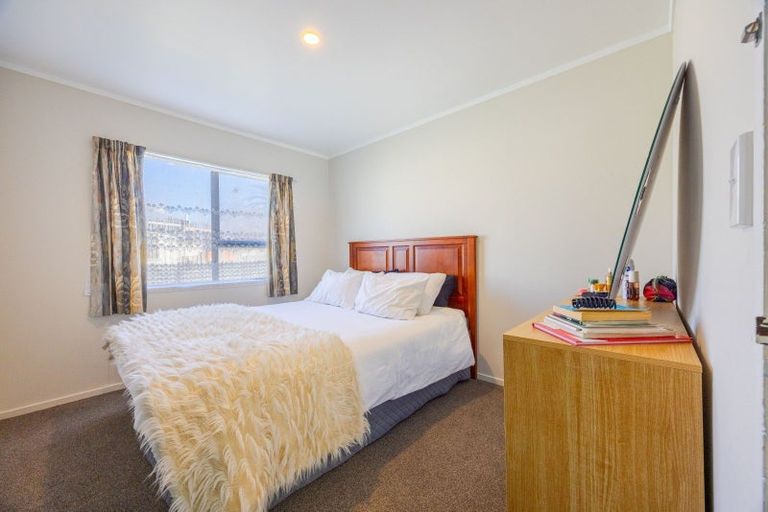 Photo of property in 12 Redwood Drive, Waipukurau, 4200