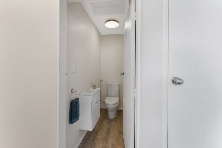Photo of property in 56f2- Ward Street, Trentham, Upper Hutt, 5018