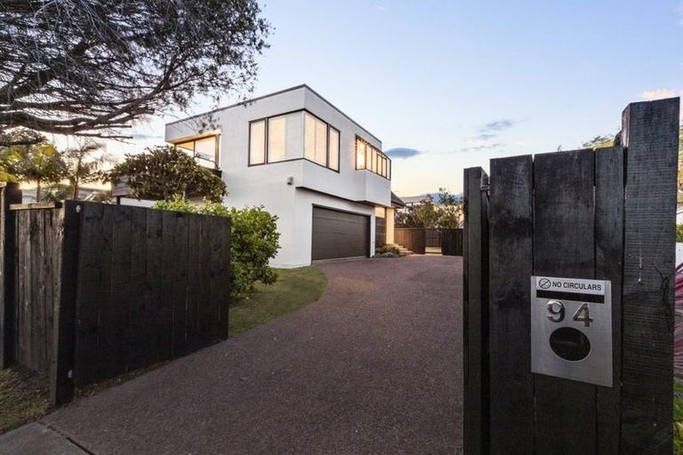Photo of property in 2/94 Norwood Road, Bayswater, Auckland, 0622