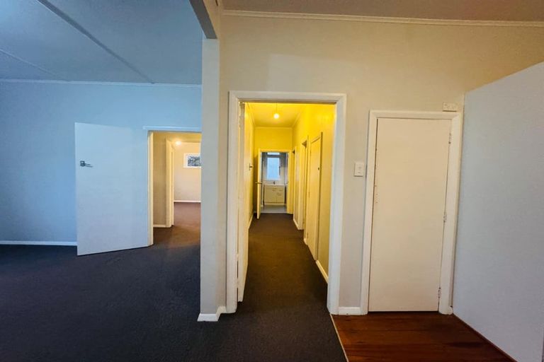 Photo of property in 32 Grey Street, Marton, 4710