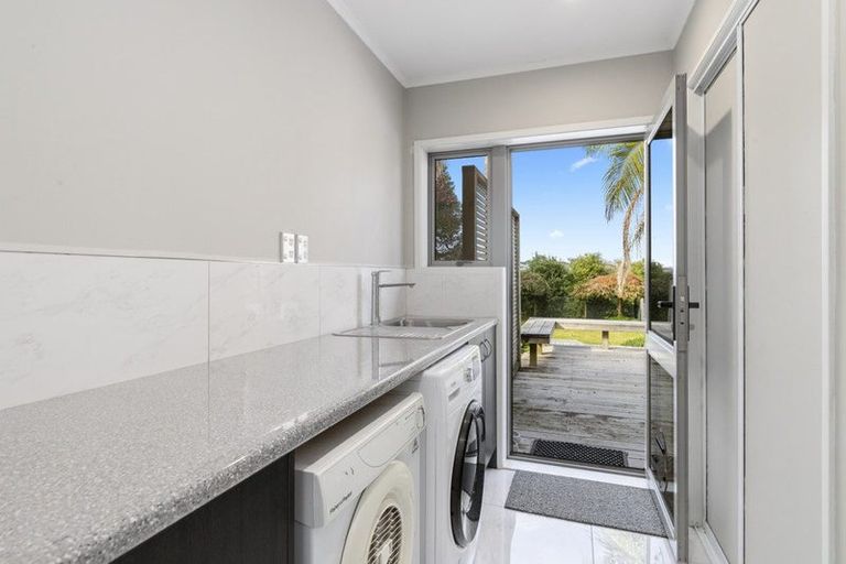 Photo of property in 37 Karioitahi Road, Waiuku, 2683
