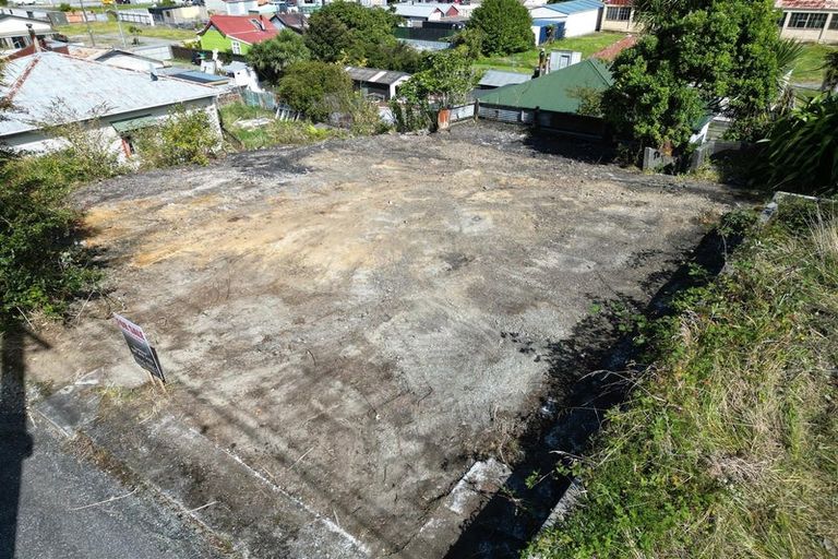 Photo of property in 90 Alexander Street, Greymouth, 7805