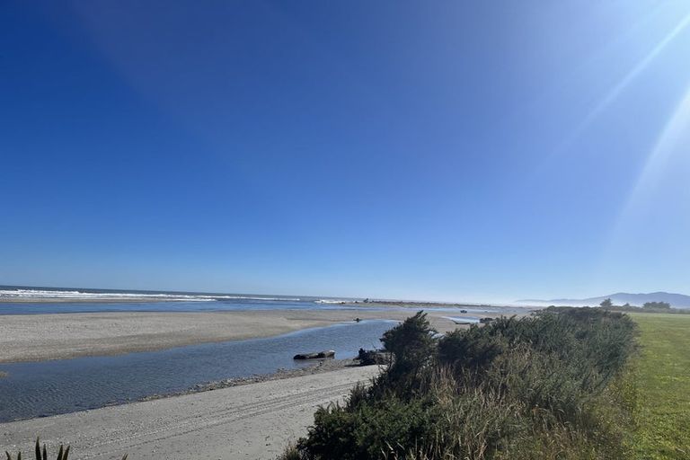 Photo of property in 11 Fox Moth Drive, Haast, 7886