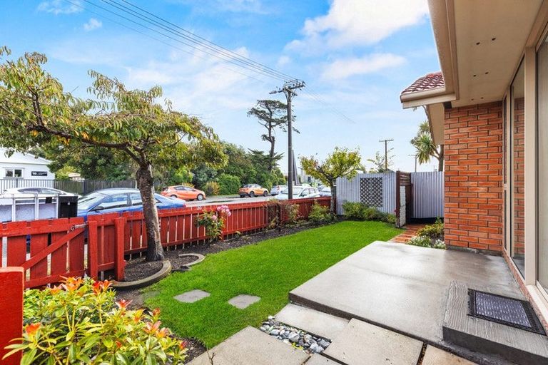 Photo of property in 1/19 Collingwood Street, New Brighton, Christchurch, 8061