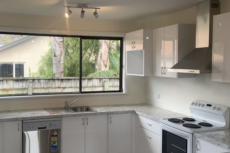 Photo of property in 22 Chester Street, Taradale, Napier, 4112