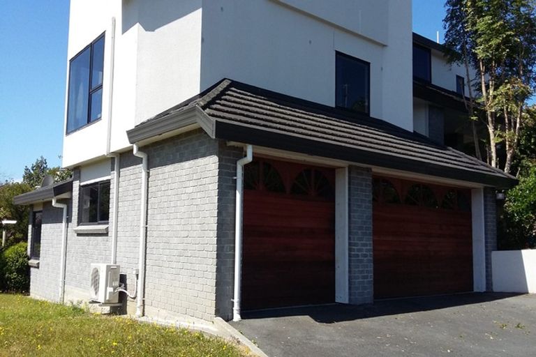 Photo of property in 52 Molyneux Close, Whitby, Porirua, 5024