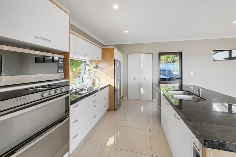 Photo of property in 24 Wairere Road, Bastia Hill, Whanganui, 4500