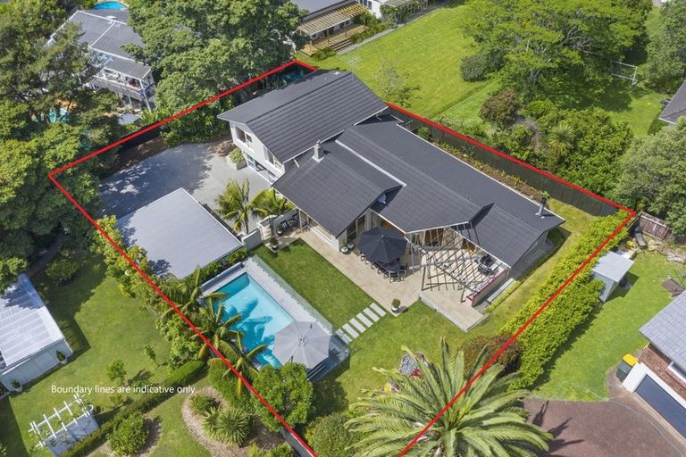 Photo of property in 11 Northgrove Avenue, Hillcrest, Auckland, 0627