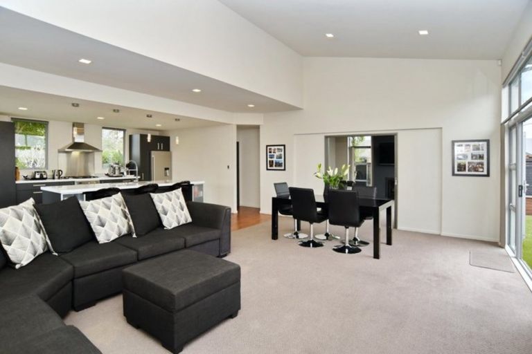 Photo of property in 54 Springwater Avenue, Northwood, Christchurch, 8051