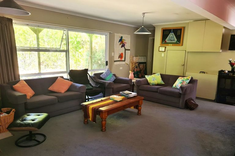 Photo of property in 60 Lukes Road, Little Akaloa, 7583