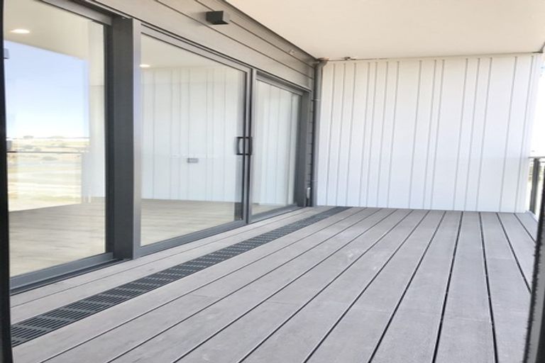 Photo of property in 403/3 Kaipiho Lane, Albany, Auckland, 0632