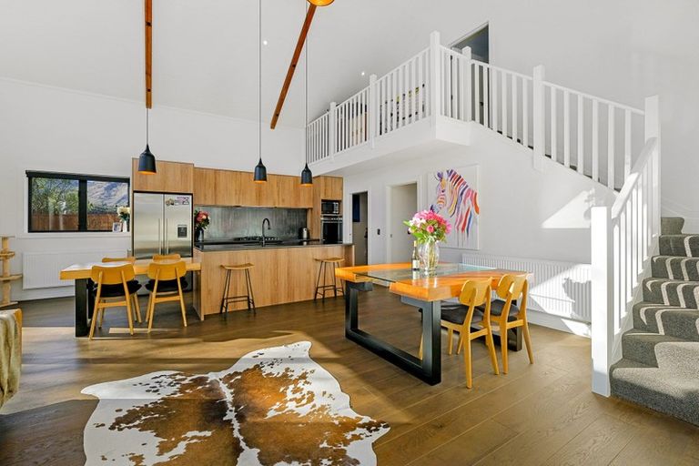 Photo of property in 13&13a Quarry Place, Lake Hayes, Queenstown, 9304