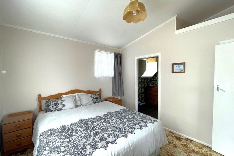 Photo of property in 15 Esplanade, Te Kuiti, 3910