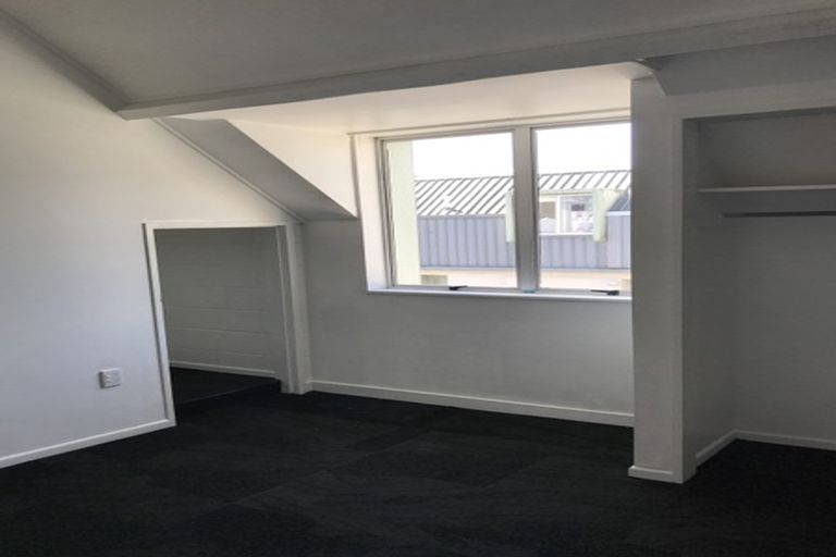 Photo of property in Paddington Apartments, 13/15u Mckinley Crescent, Brooklyn, Wellington, 6021