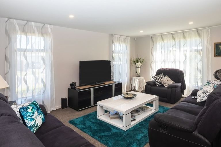 Photo of property in 8 Davaar Crescent, Broomfield, Christchurch, 8042