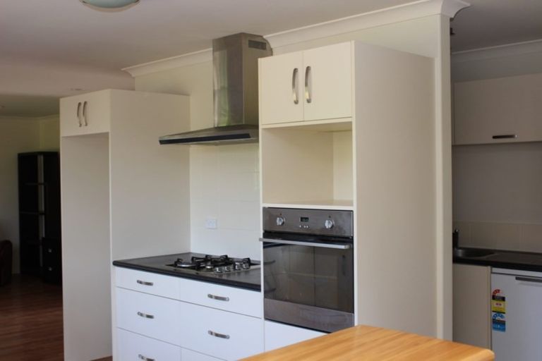 Photo of property in 17 Shalimar Place, Huntington, Hamilton, 3210