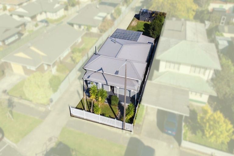 Photo of property in 60 Albert Street, Palmerston North, 4414