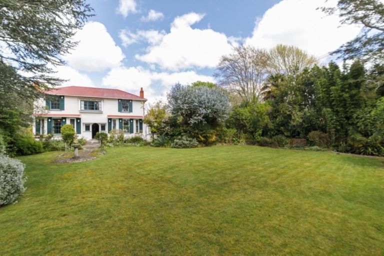 Photo of property in 29 Wanganui Road, Marton, 4710