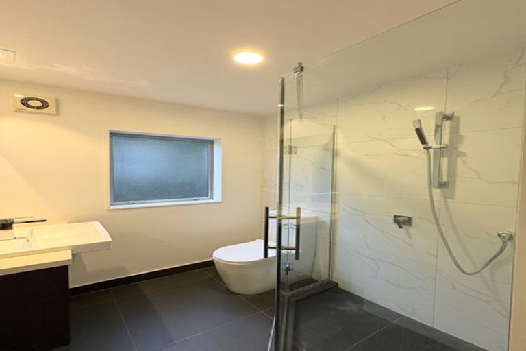 Photo of property in 7 Zara Court, Windsor Park, Auckland, 0632