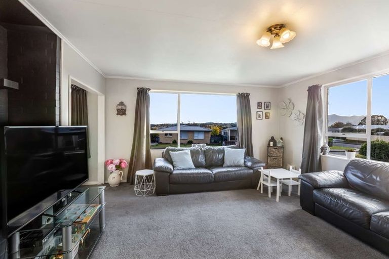 Photo of property in 2 Dale Crescent, East Gore, Gore, 9710