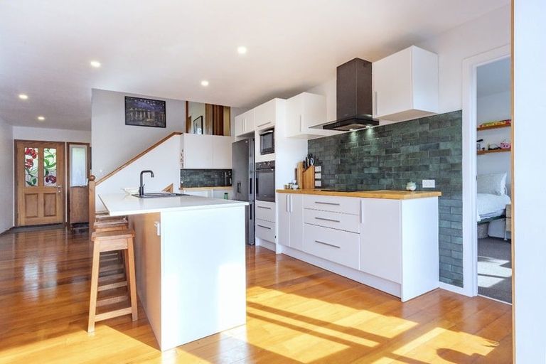 Photo of property in 156 Piha Road, Piha, New Lynn, 0772