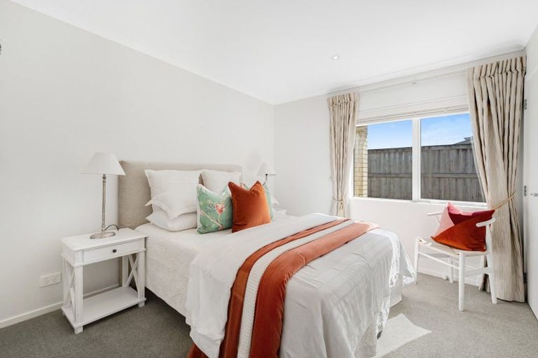 Photo of property in 28 Drake Street, Howick, Auckland, 2014