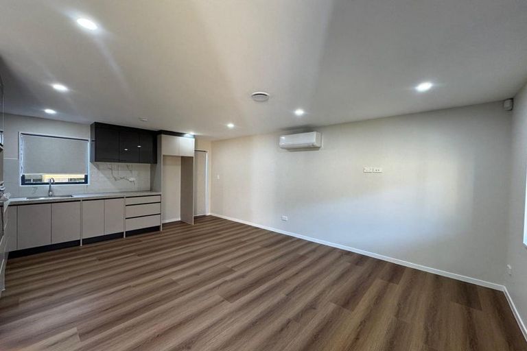 Photo of property in 8 Hillside Road, Papatoetoe, Auckland, 2025