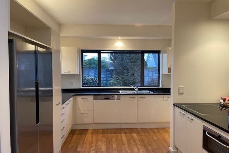 Photo of property in 8 Church Lane, Merivale, Christchurch, 8014