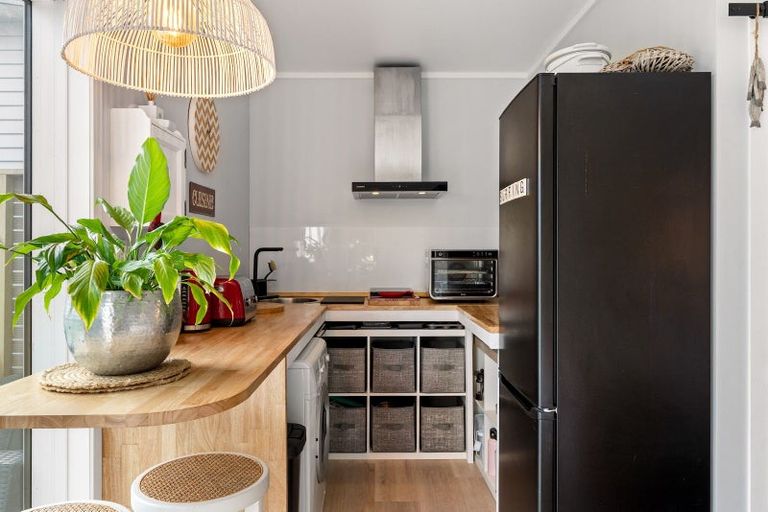 Photo of property in 225 Wheatstone Road, Wainui, Gisborne, 4073