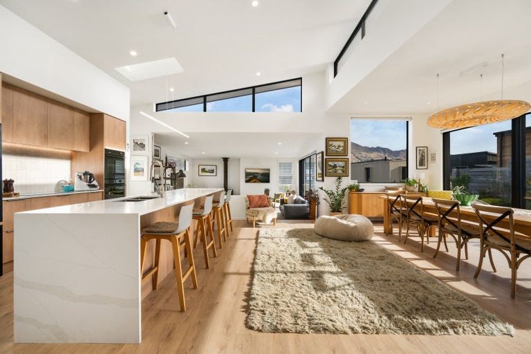 Photo of property in 15 Mills Road, Wanaka, 9305