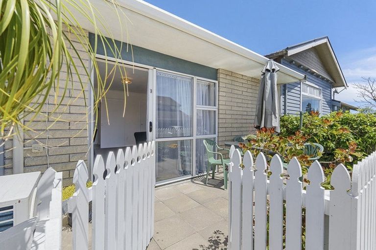 Photo of property in 3/220 Coronation Avenue, Welbourn, New Plymouth, 4310