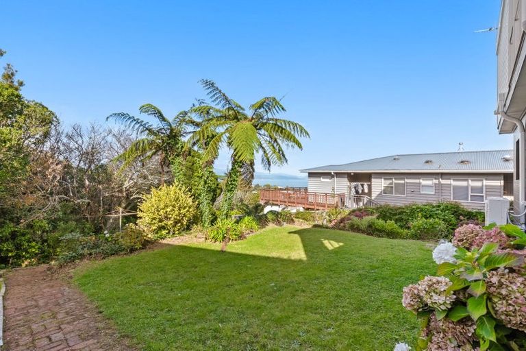 Photo of property in 12 Laurel Grove, Maungaraki, Lower Hutt, 5010