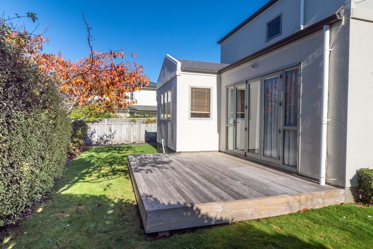 Photo of property in 19 Chippenham Grove, Churton Park, Wellington, 6037