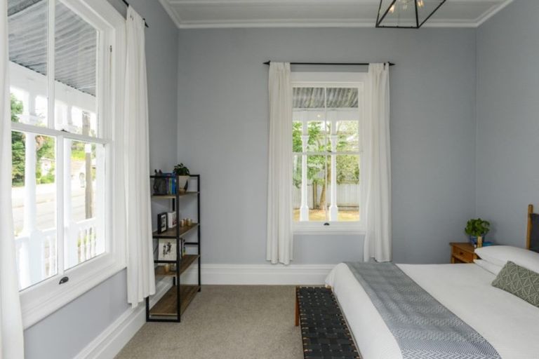 Photo of property in 49 Kenilworth Street, Waipawa, 4210