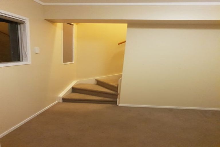 Photo of property in 130 Manuka Road, Bayview, Auckland, 0629