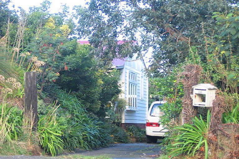 Photo of property in 26 Sweetman Avenue, Paraparaumu Beach, Paraparaumu, 5032