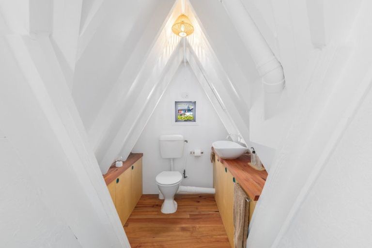 Photo of property in 23 Ranui Crescent, Diamond Harbour,  8971