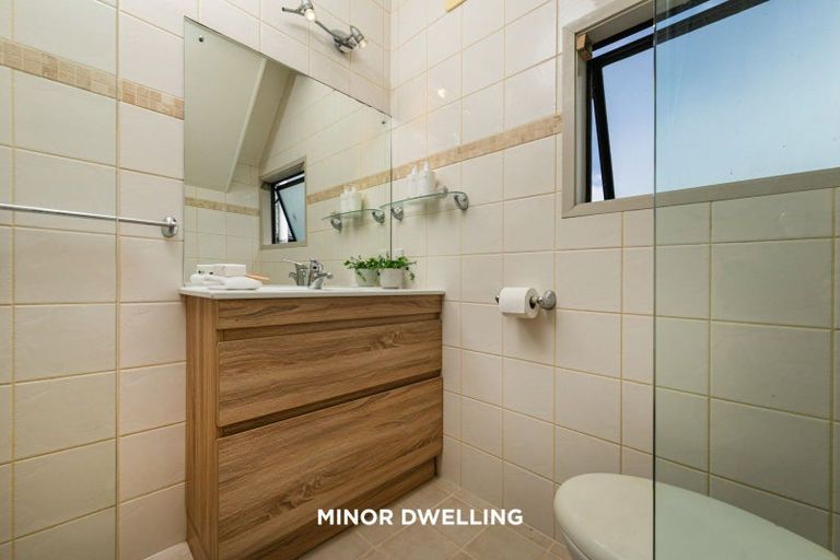 Photo of property in 33 Waipuia Place, Greenhithe, Auckland, 0632