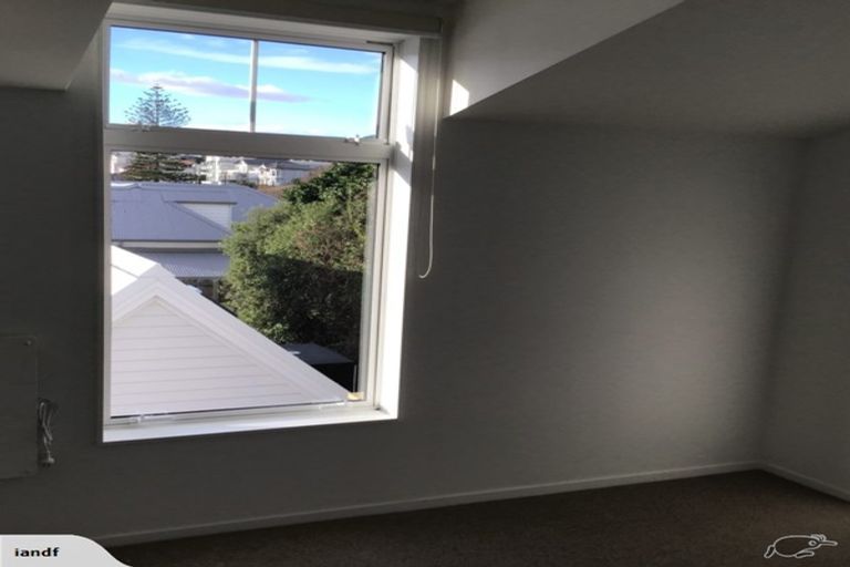 Photo of property in Pirie Street Townhouses, 15/35u Pirie Street, Mount Victoria, Wellington, 6011