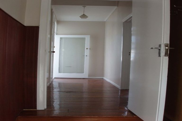 Photo of property in 62 Thompson Street, Mount Cook, Wellington, 6011