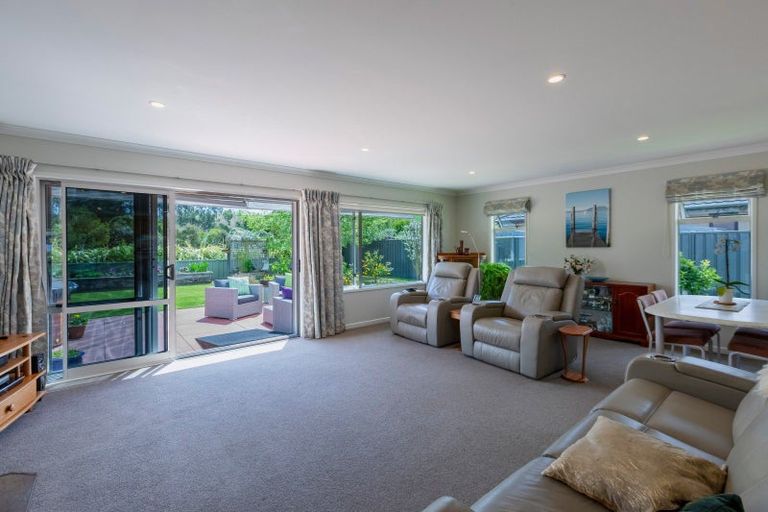 Photo of property in 10 Rochfort Street, Otane, 4202