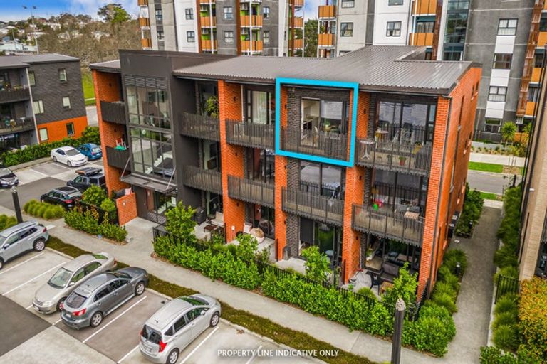 Photo of property in 204/2a Matatiki Street, Northcote, Auckland, 0627