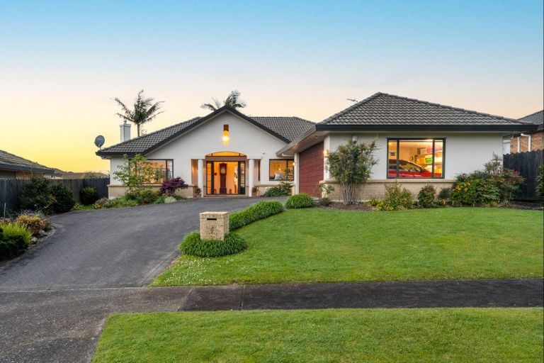 Photo of property in 4 Inagh Close, Dannemora, Auckland, 2016