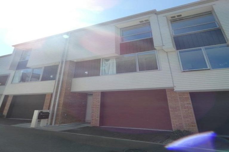 Photo of property in Altar Apartments, 67/120u Rintoul Street, Newtown, Wellington, 6021