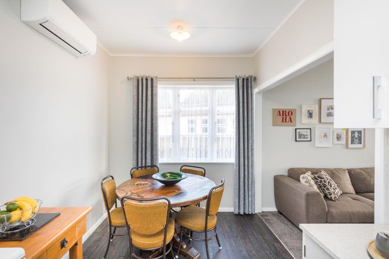 Photo of property in 35 Kauri Street, Roslyn, Palmerston North, 4414